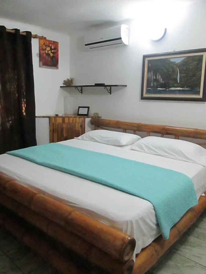 Hotel Bugabutik Puerto Viejo de Talamanca Esterno foto
