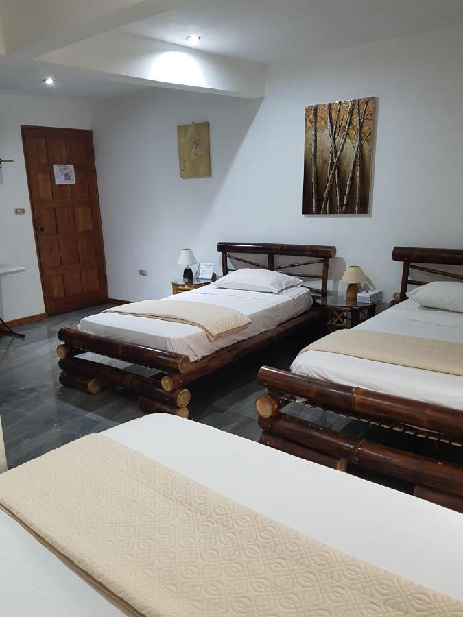 Hotel Bugabutik Puerto Viejo de Talamanca Esterno foto