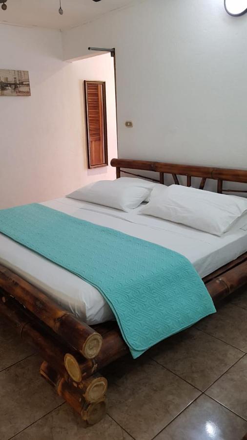 Hotel Bugabutik Puerto Viejo de Talamanca Esterno foto