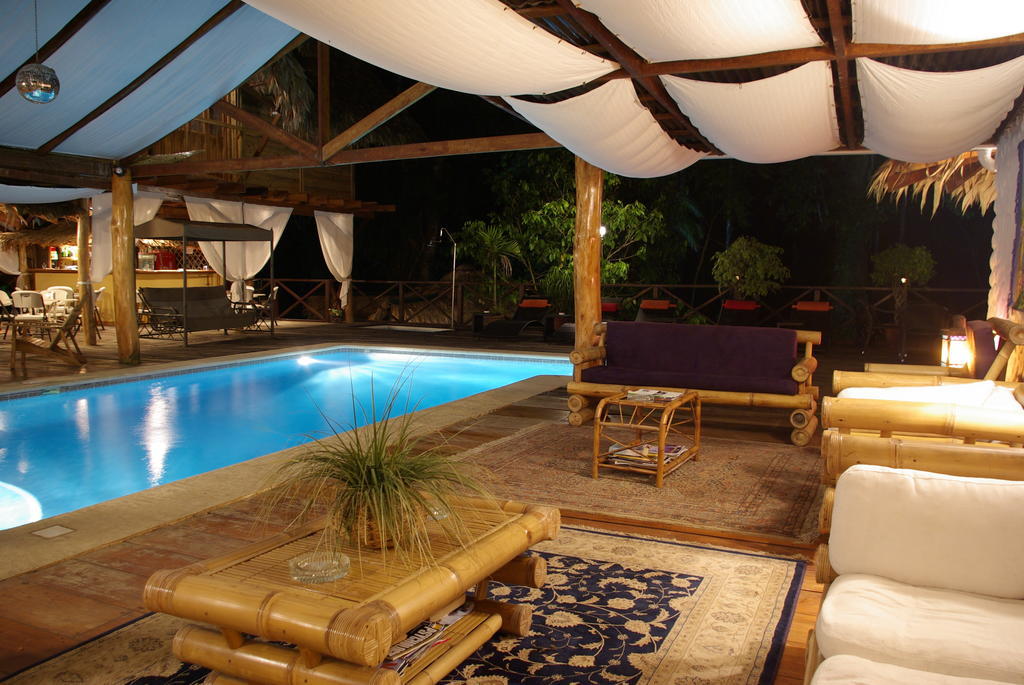 Hotel Bugabutik Puerto Viejo de Talamanca Esterno foto